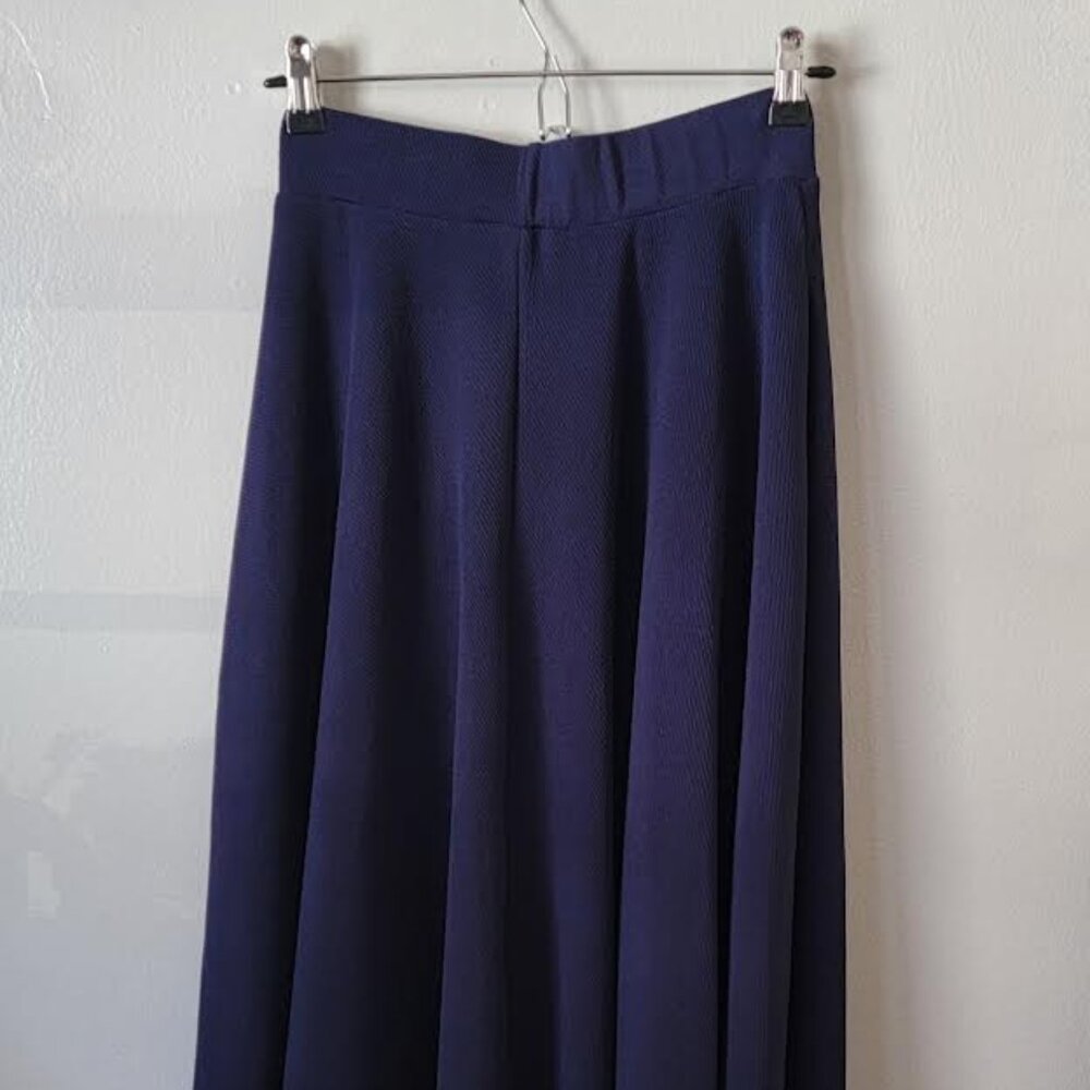 A-Line Full Skirt | Size M